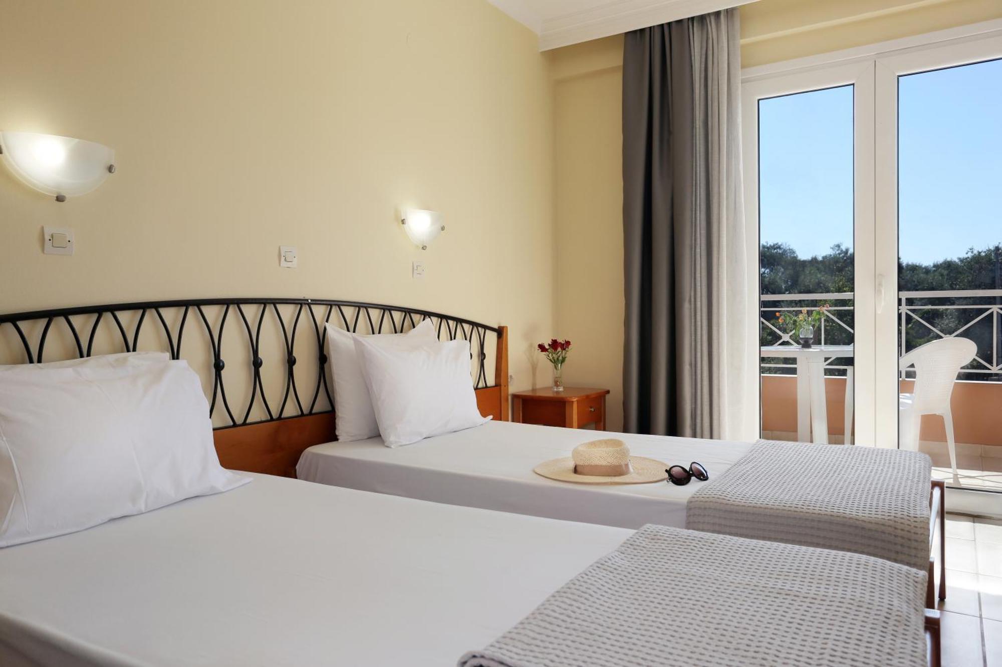 Kavos Plaza Hotel المظهر الخارجي الصورة