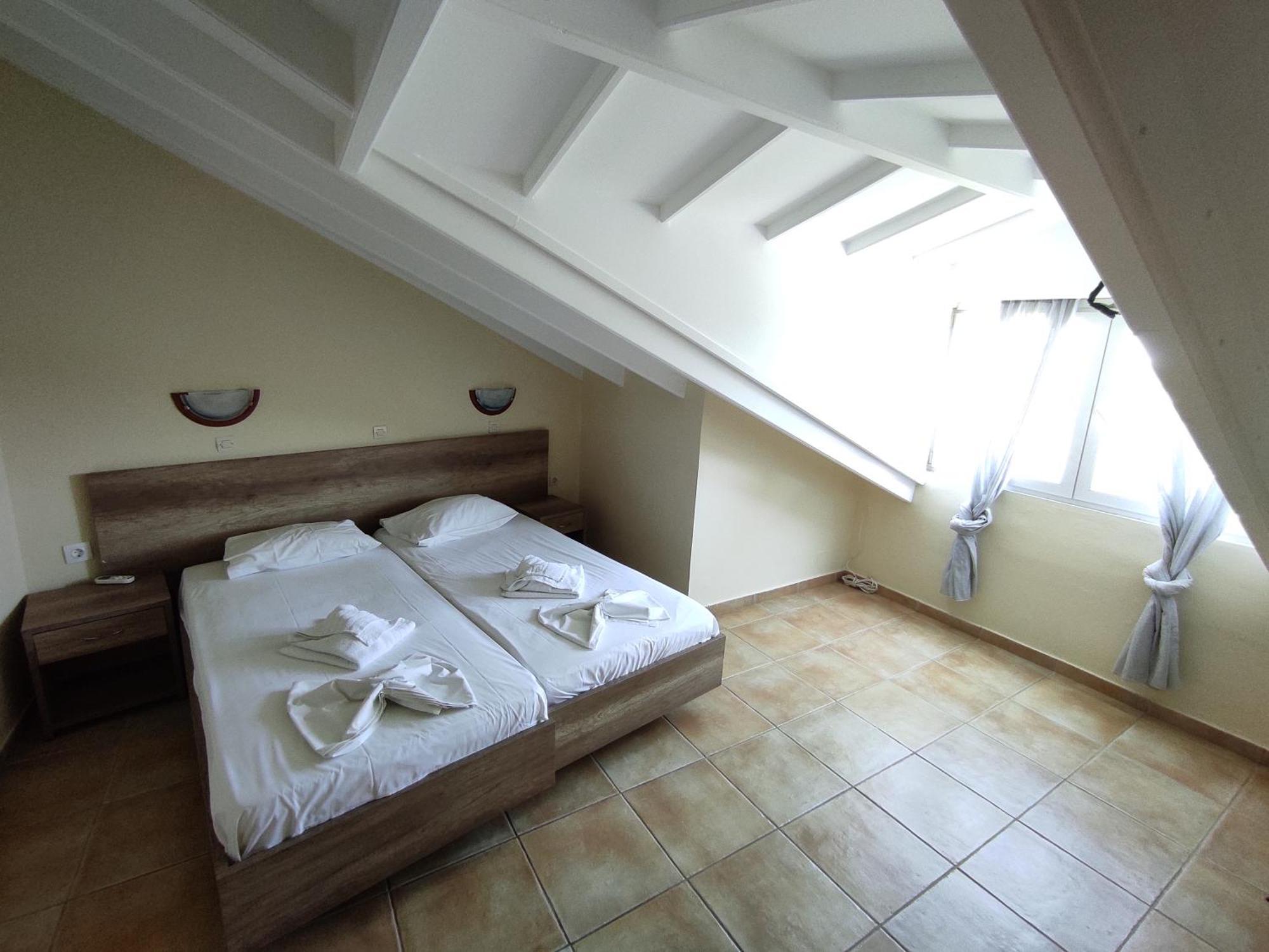 Kavos Plaza Hotel المظهر الخارجي الصورة