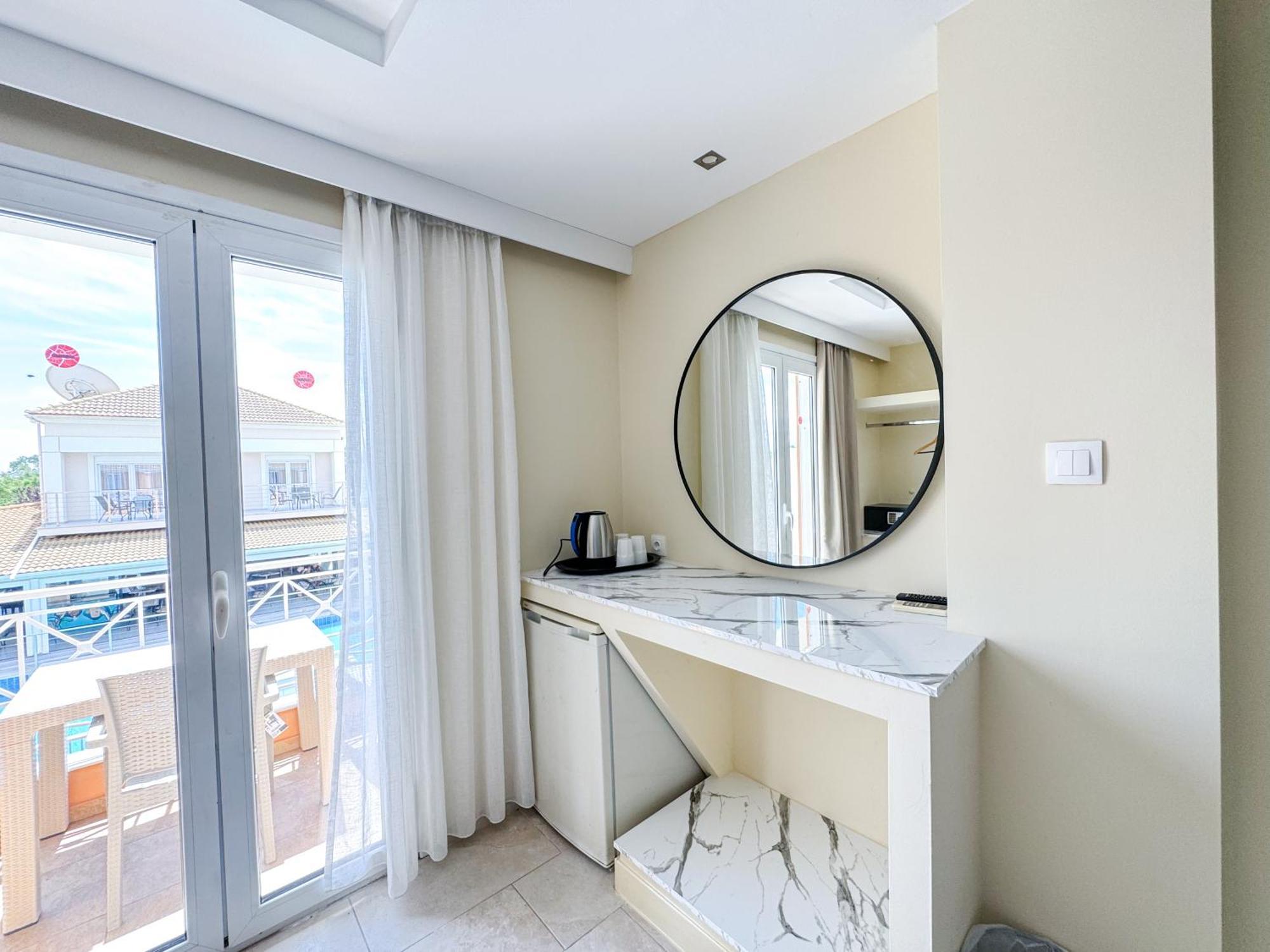 Kavos Plaza Hotel المظهر الخارجي الصورة